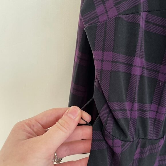 TORRID 2 Plus Size Purple Plaid Studio Wrap Dress Black Surplice 3/4 Sleeve 2X - Picture 6 of 16